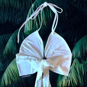 Pretty Little Thing Halter Neck Ring Crop Top